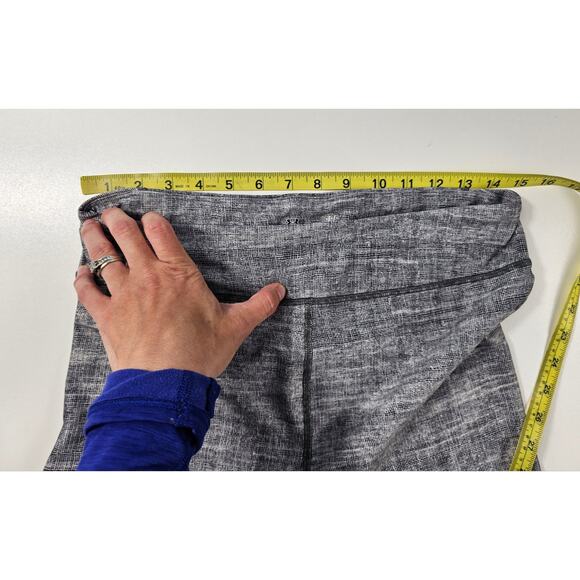 Under armour womens capri heat gear compression tights EUC sz large L running - Picture 6 of 6